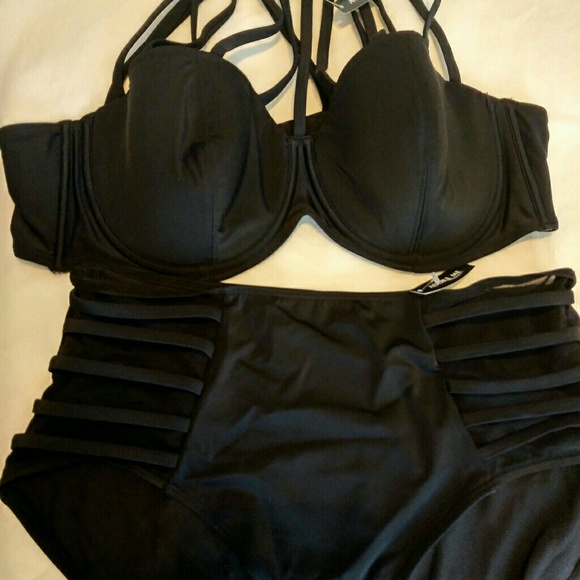 Swimsuit - Picture 1 of 6